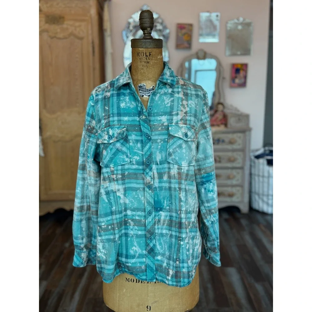 Upcycled Reworked Flannel Shirt| Rabbit Vintage Patchwork| Cottage‎ Core|  S - Picture 4 of 6